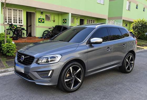 VOLVO XC60 2.0 T5 R DESIGN TURBO GASOLINA 4P AUTOMÁTICO